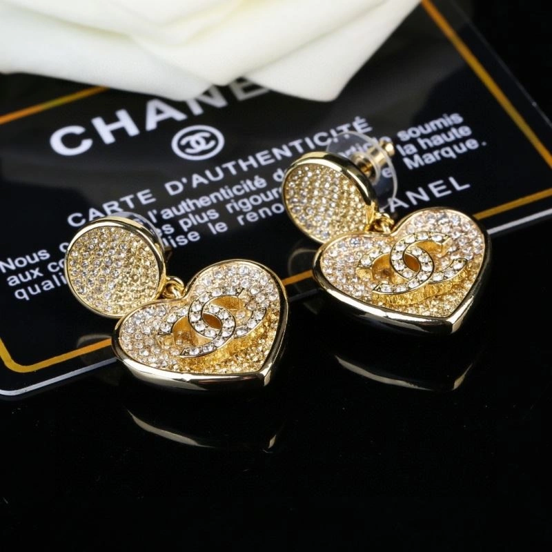 Compact Chanel Earrings 229220