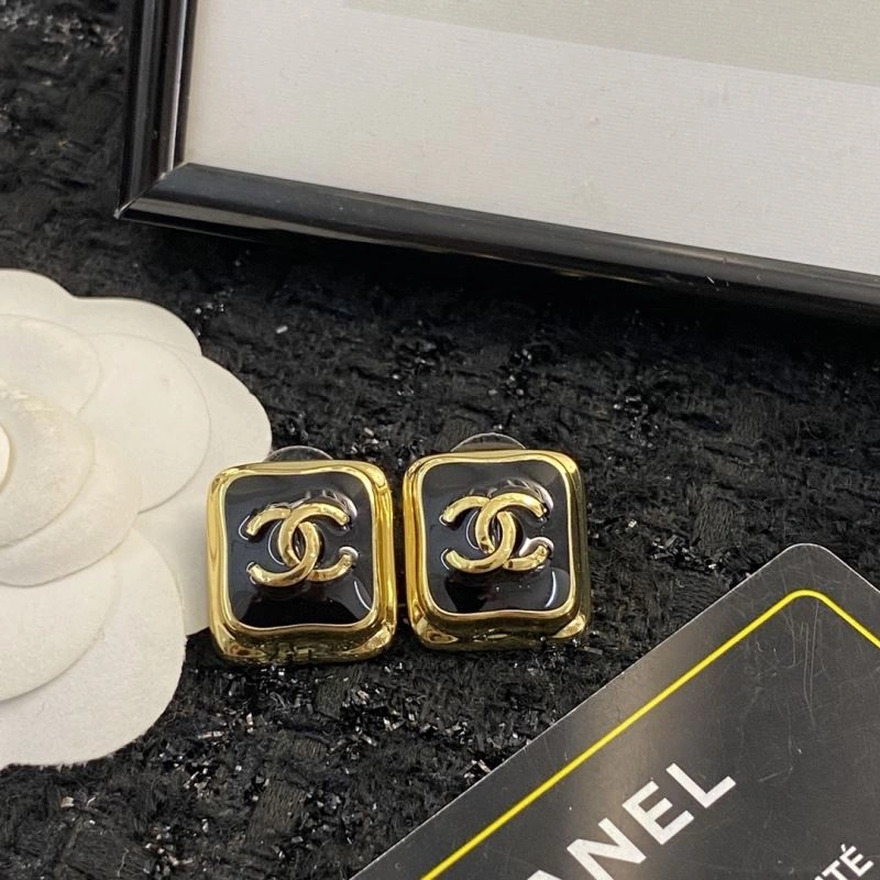 Chanel Earrings ModernLook 229221
