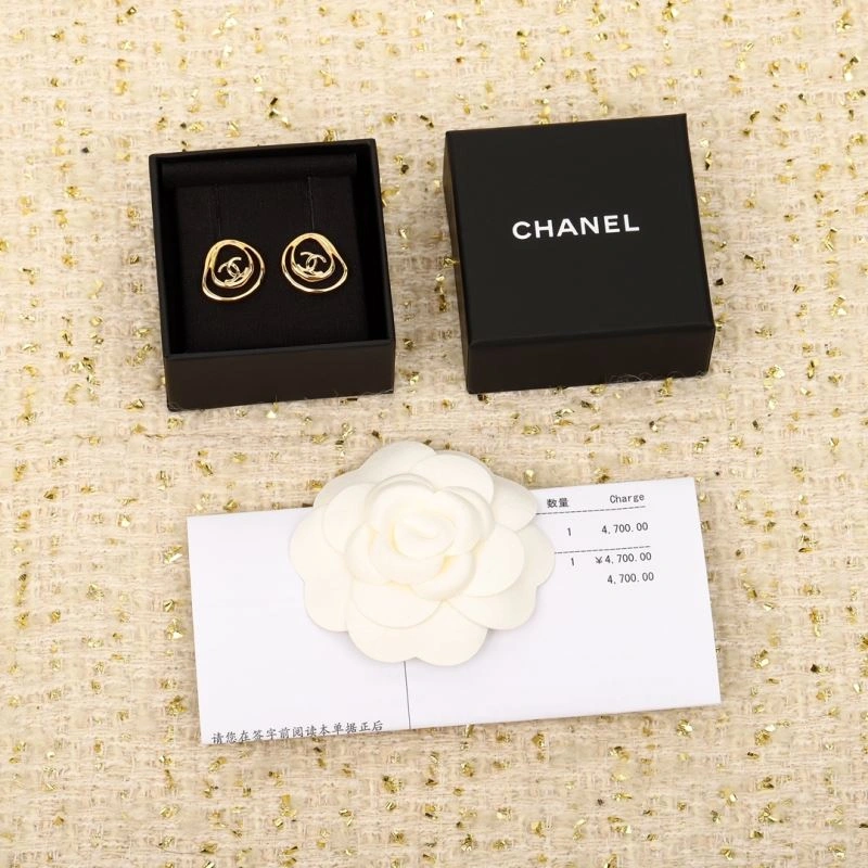 Chanel Earrings Affordable 229155
