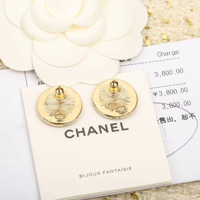 Chanel Earrings Compact 229128