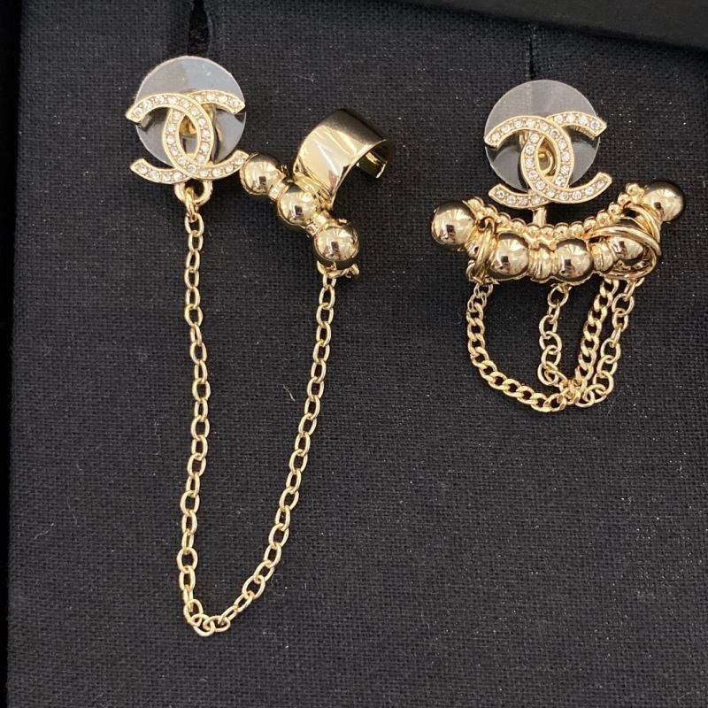 Chanel Earrings Compact 229085
