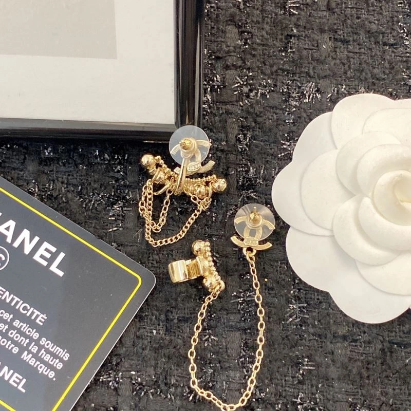 Chanel Earrings Compact 229085