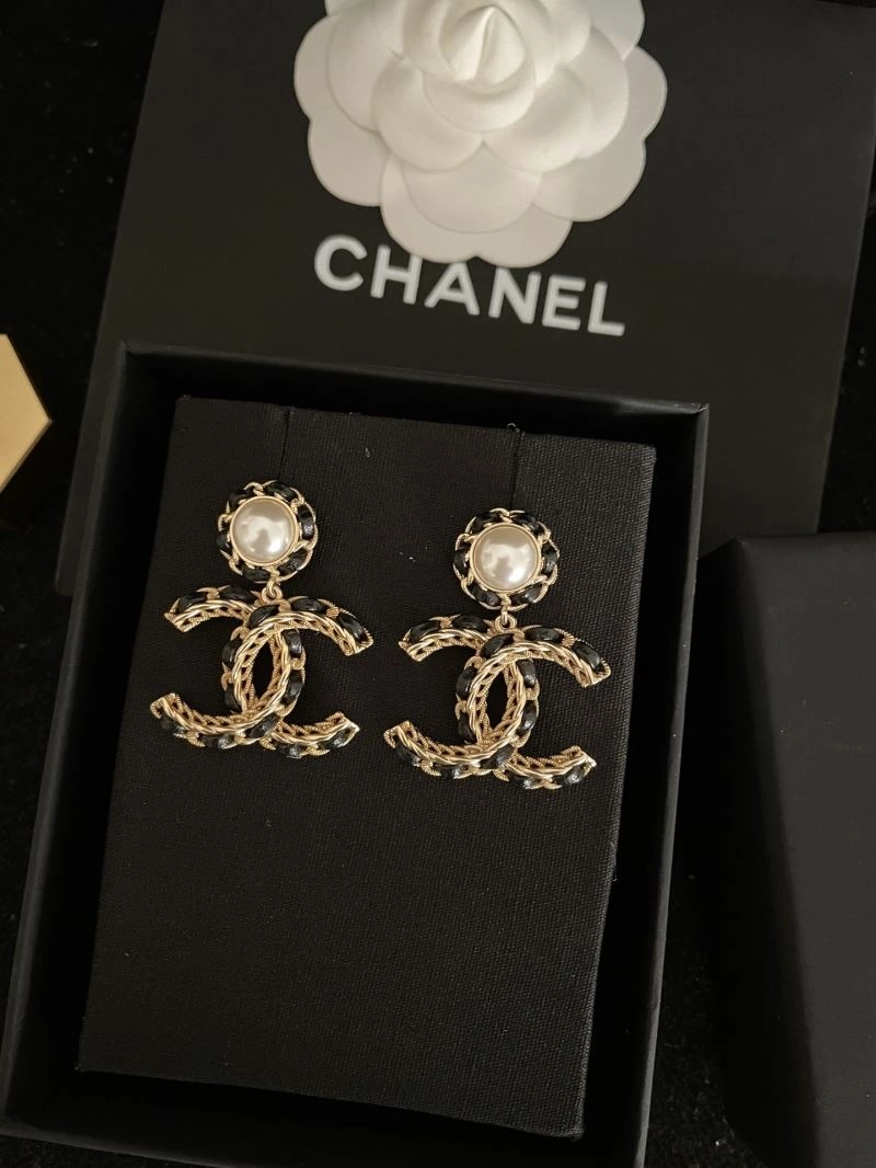 Chanel Earrings Compact 229056