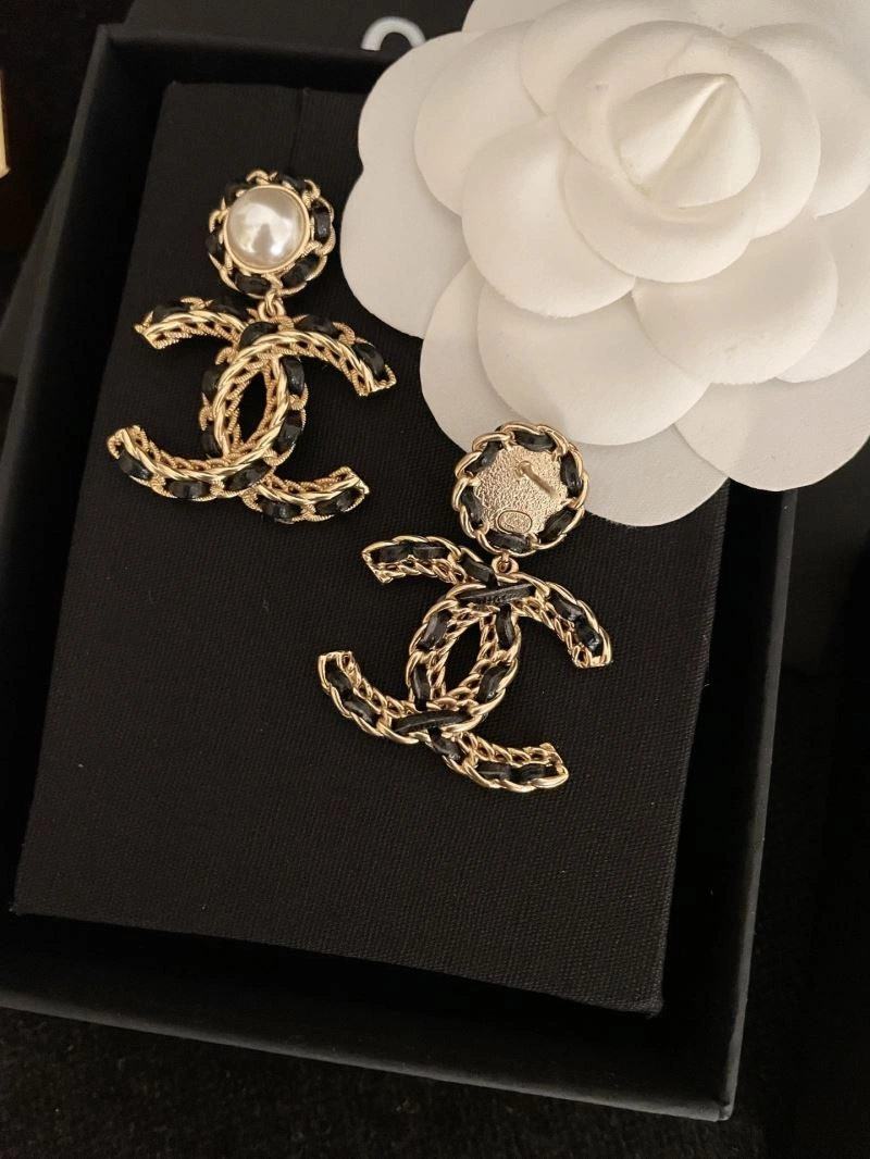 Chanel Earrings Compact 229056