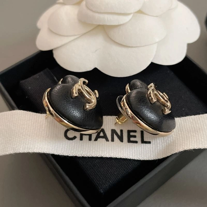 Chanel Earrings Functional 229100