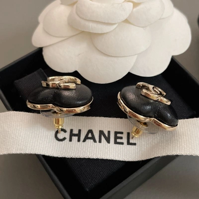 Chanel Earrings Functional 229100