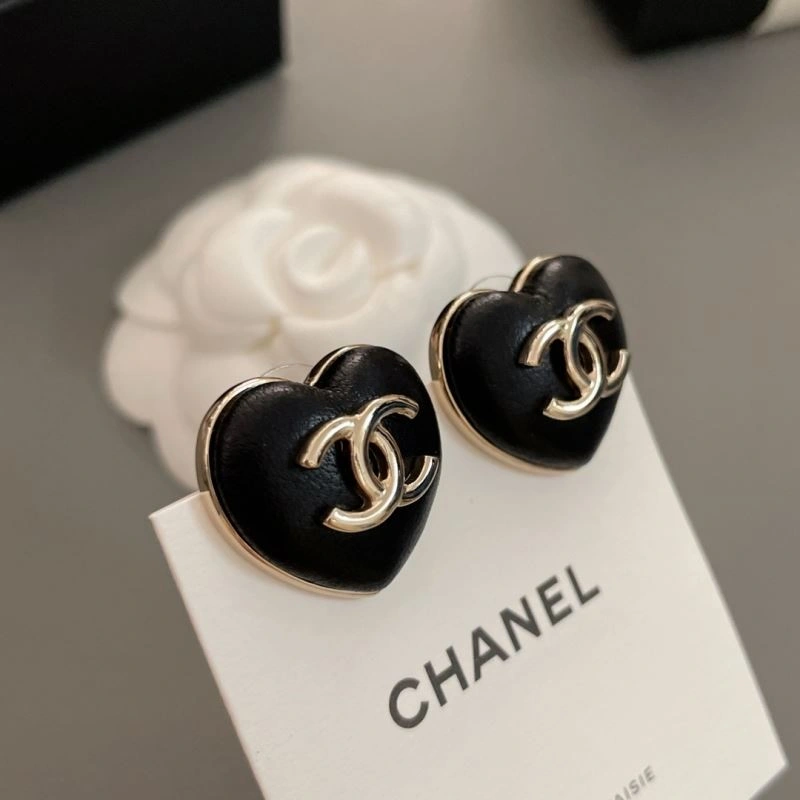 Chanel Earrings Functional 229100