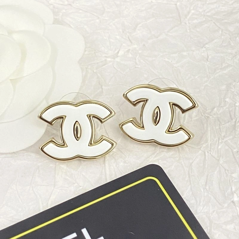 Chanel Earrings Versatile 229038