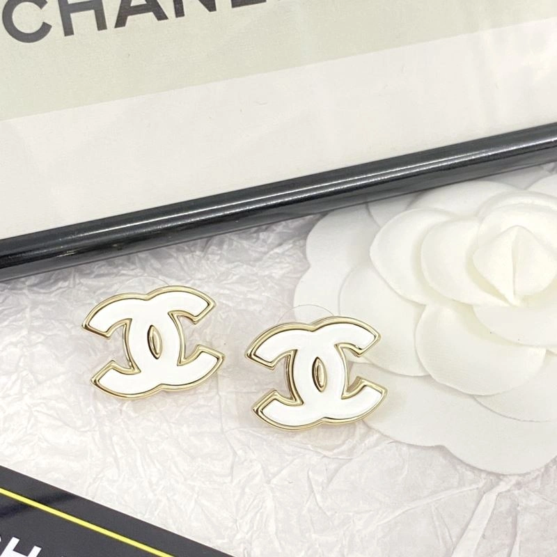Chanel Earrings Versatile 229038