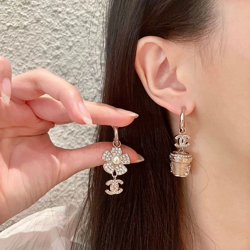 MultiPurpose Chanel Earrings 229072