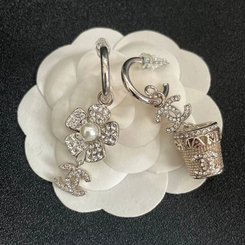 MultiPurpose Chanel Earrings 229072