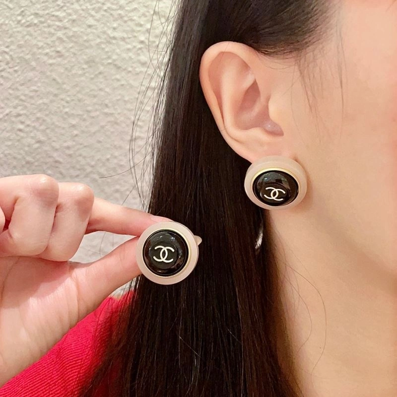Soft Chanel Earrings 229034