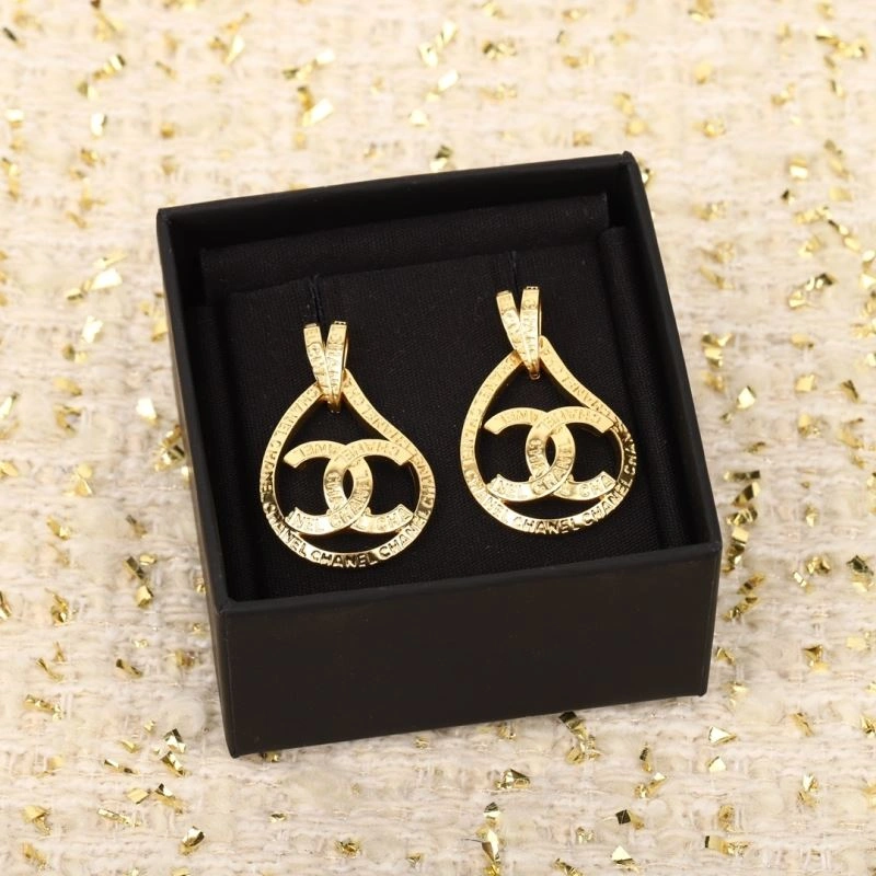 Chanel Earrings FreshLook 229006