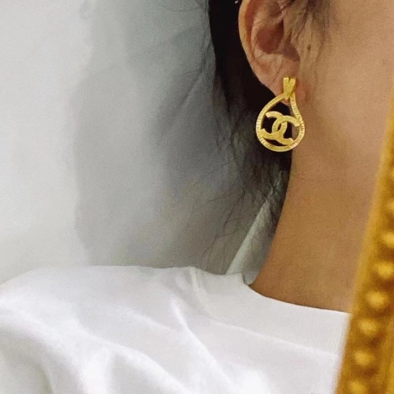 Chanel Earrings FreshLook 229006