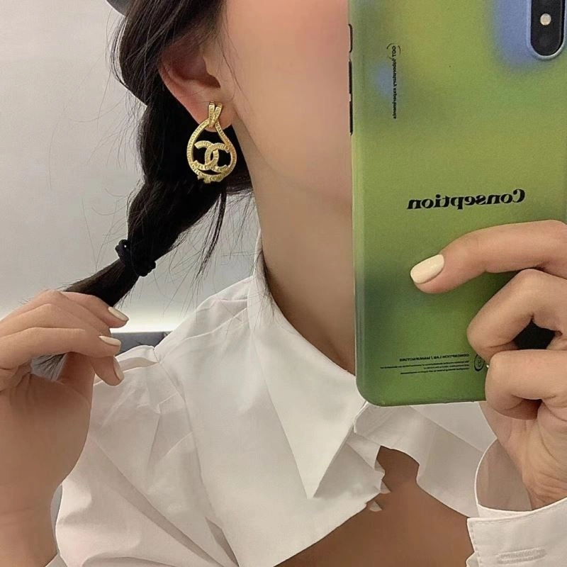 Chanel Earrings FreshLook 229006