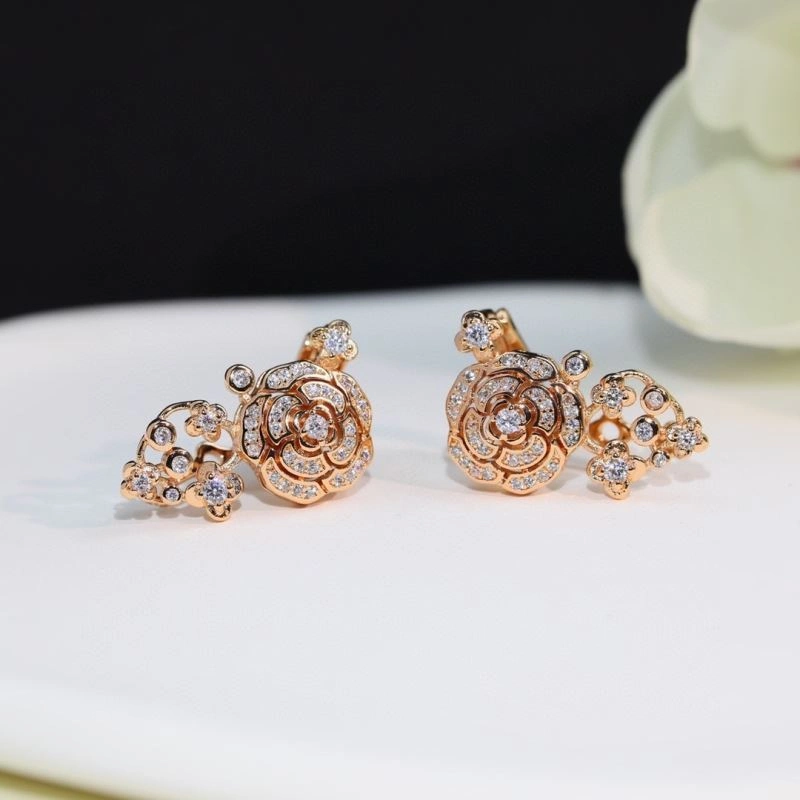 Chanel Earrings Modern 229065