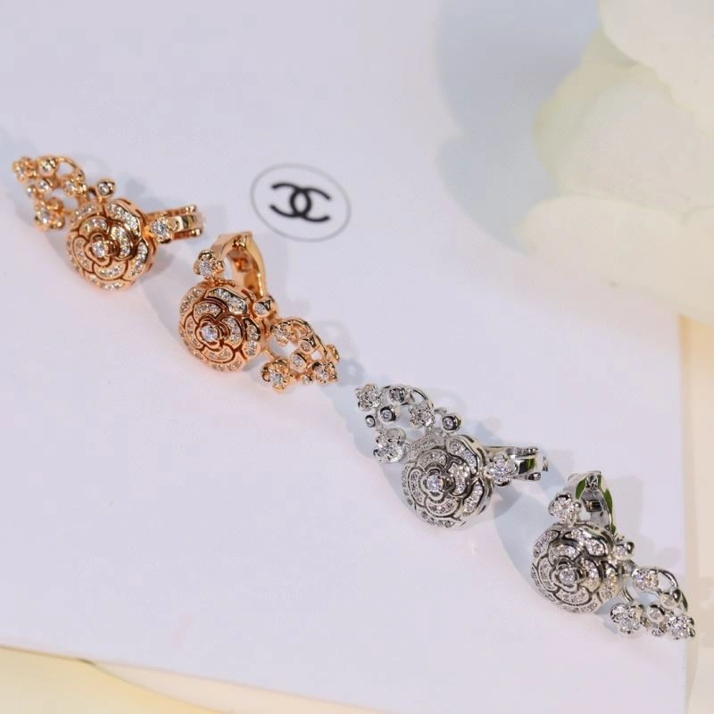 Chanel Earrings Modern 229065