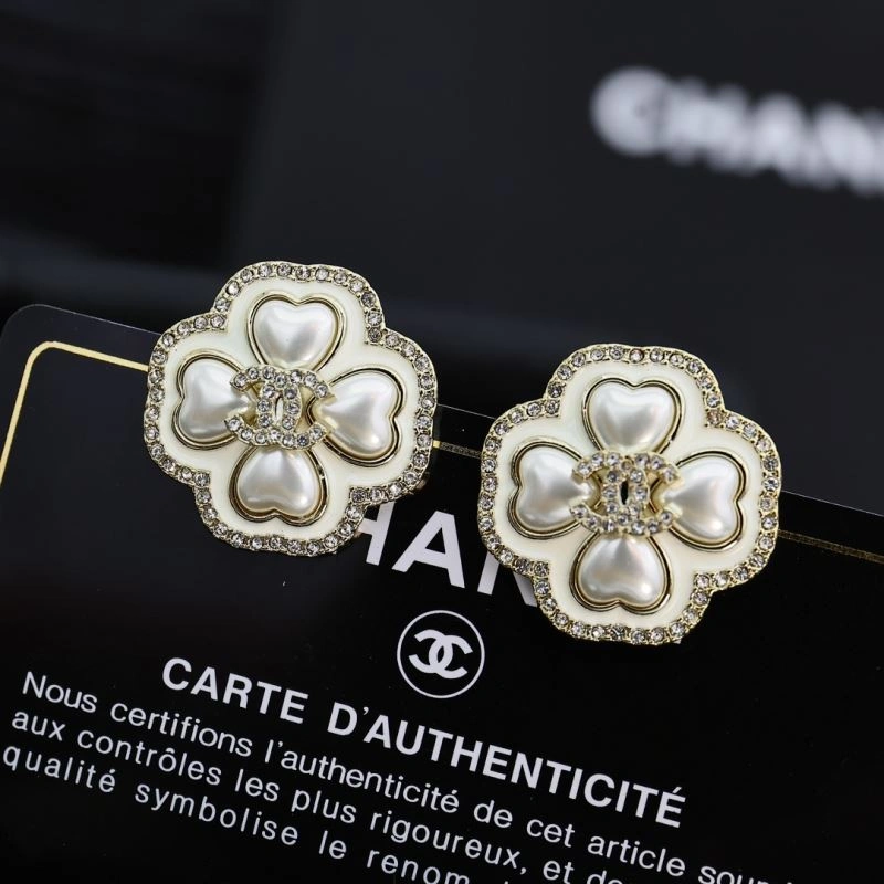 Chanel Earrings Sleek 229123