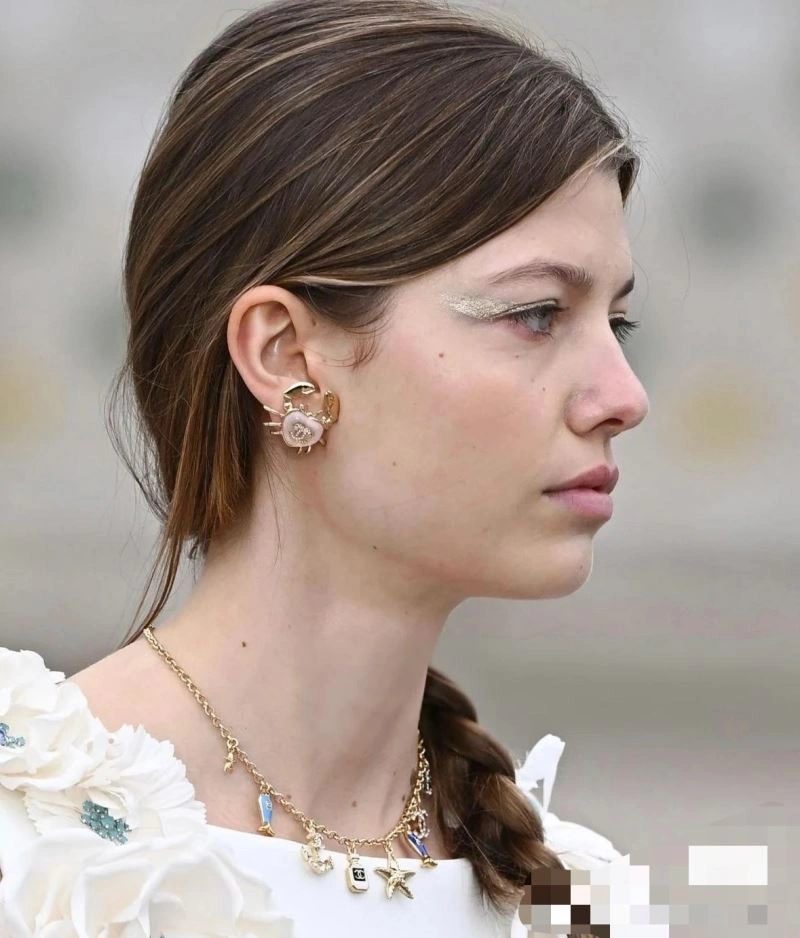 Refined Chanel Earrings 228982