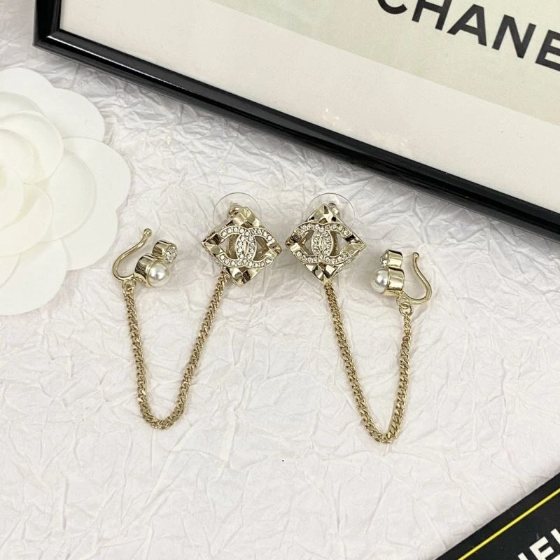 Comfortable Chanel Earrings 229013