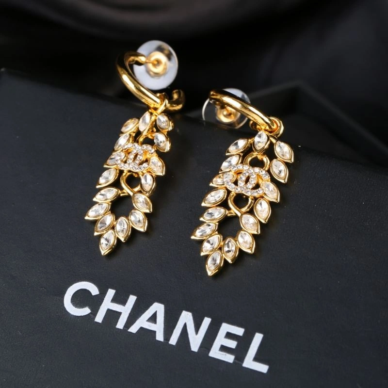 Chanel Earrings MoistureWicking 228991