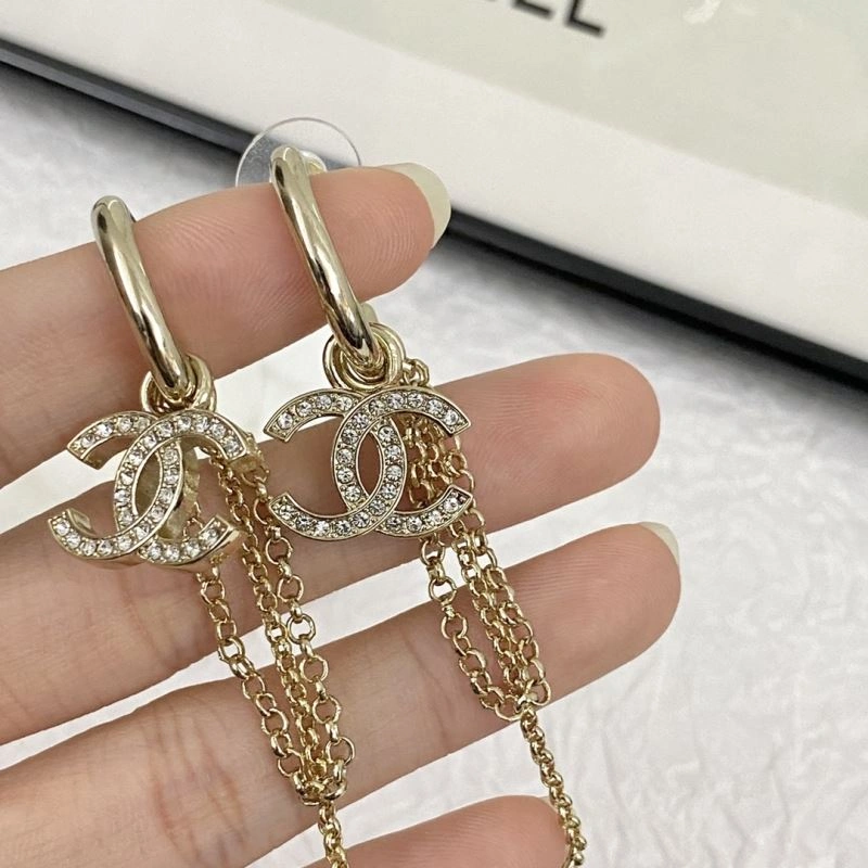 Chanel Earrings Breathable 229005