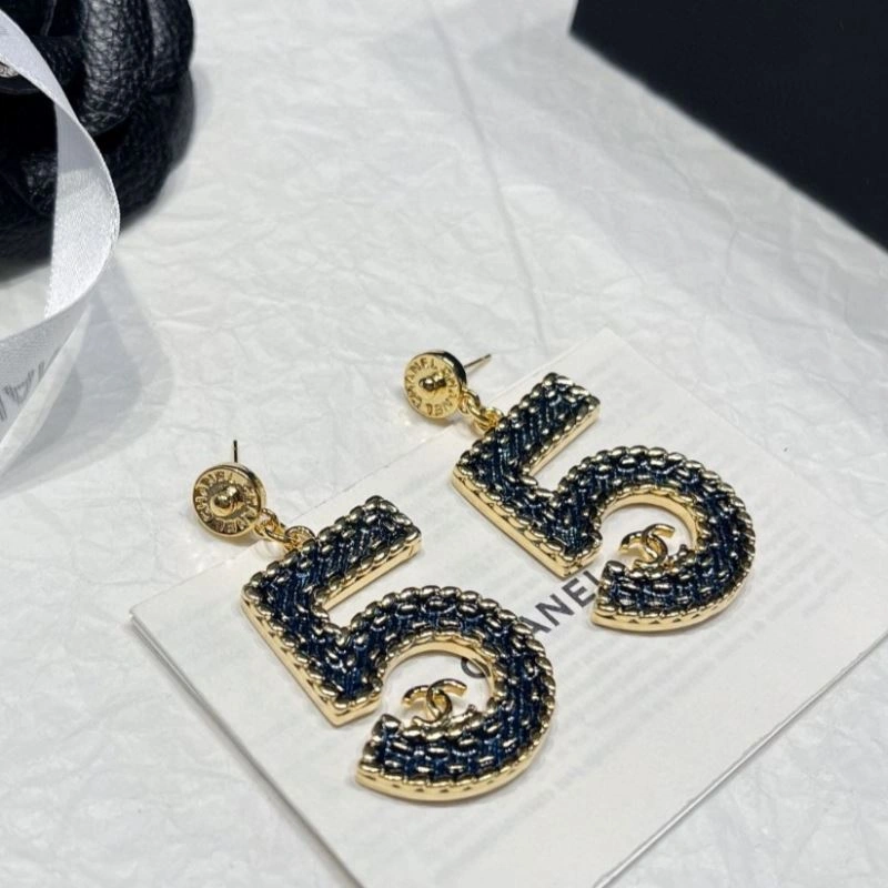 Supportive Chanel Earrings 228945