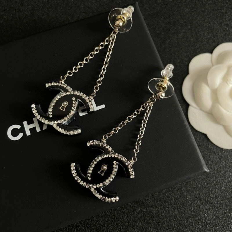 Vibrant Chanel Earrings 228937