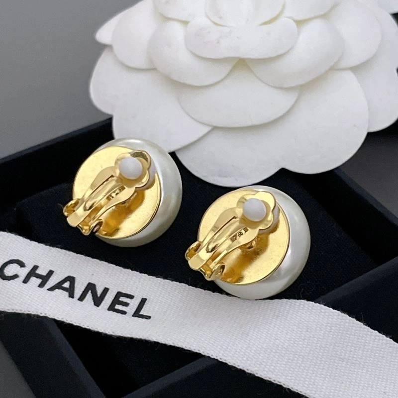 Chanel Earrings Neat 228927