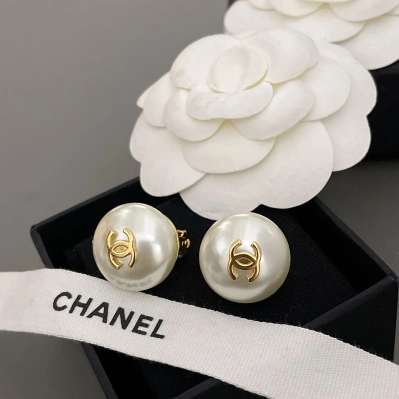 Chanel Earrings Neat 228927