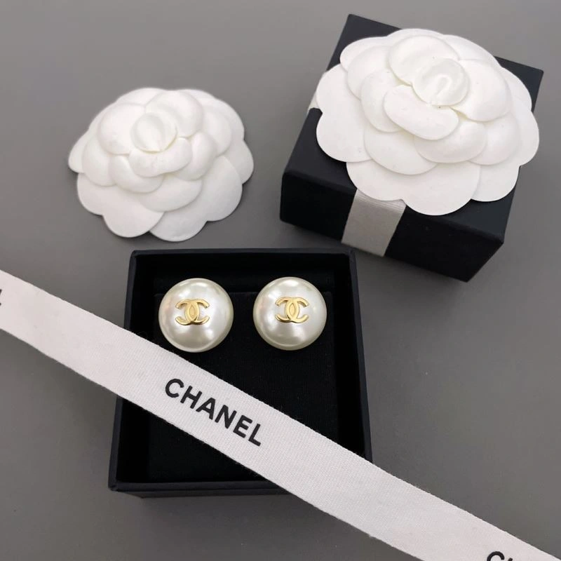 Chanel Earrings Neat 228927