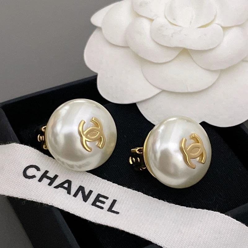 Chanel Earrings Neat 228927