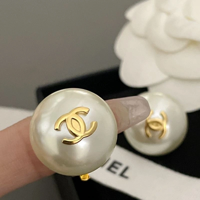 Chanel Earrings Neat 228927