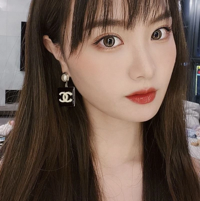 Trendy Chanel Earrings 228997
