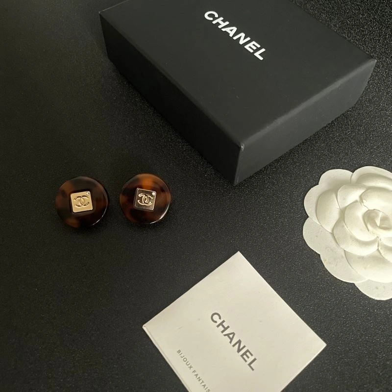 Stylish Chanel Earrings 228923