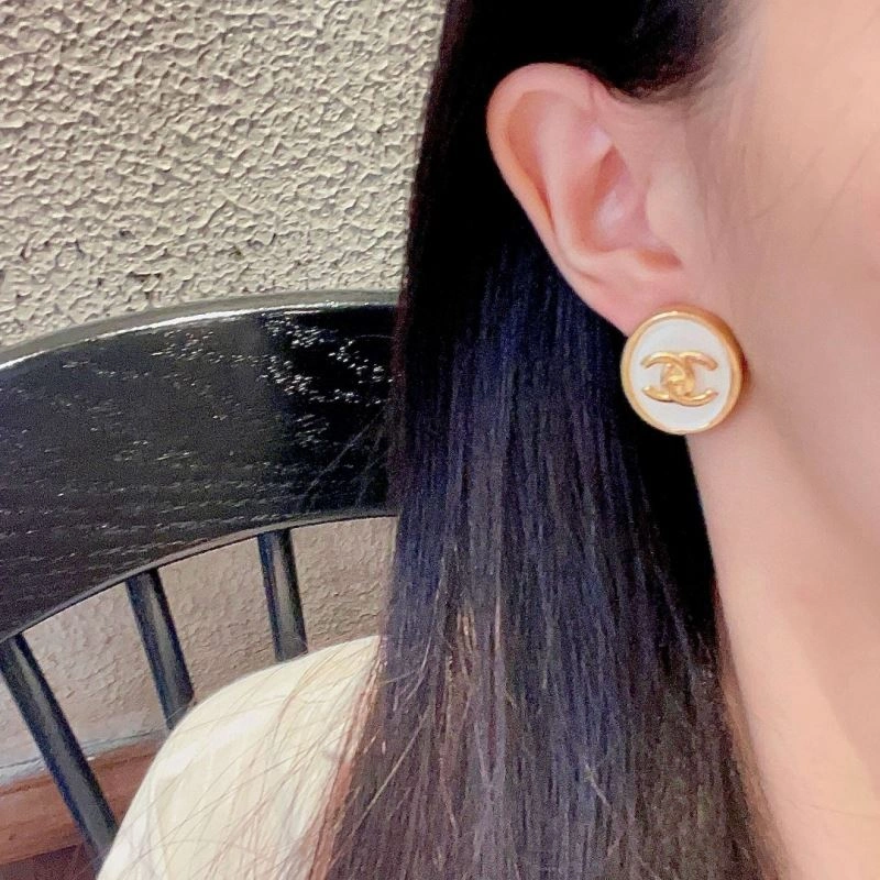 Chanel Earrings Comfortable 228954