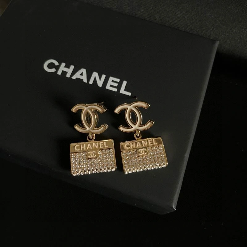 Tailored Chanel Earrings 228941