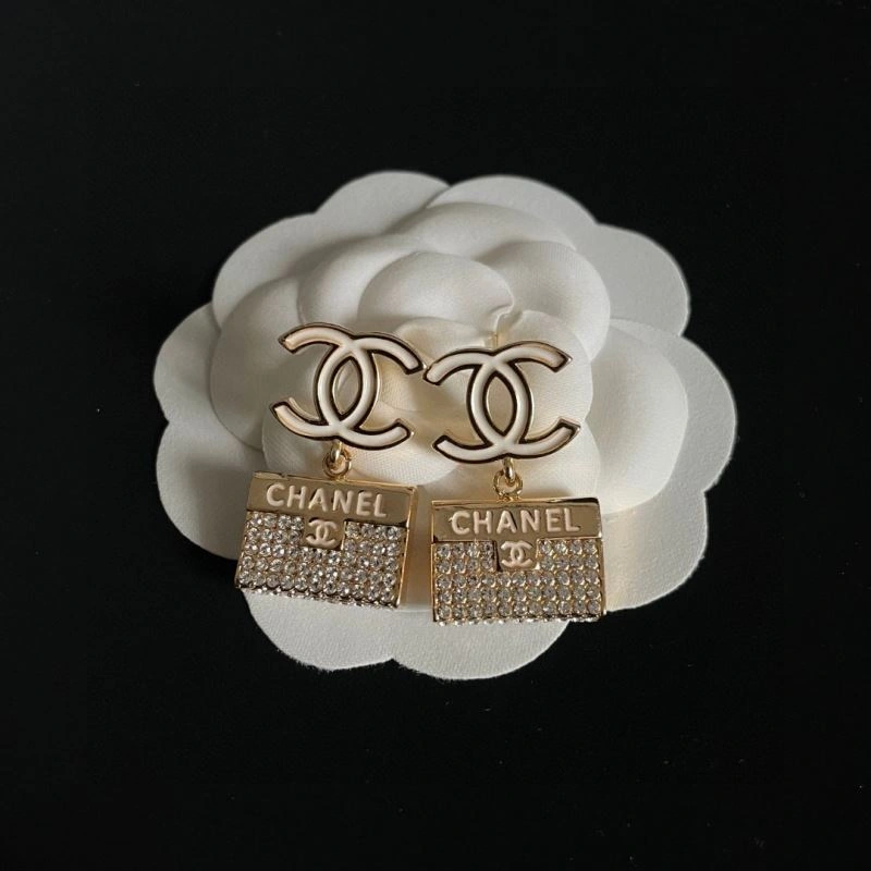 Tailored Chanel Earrings 228941