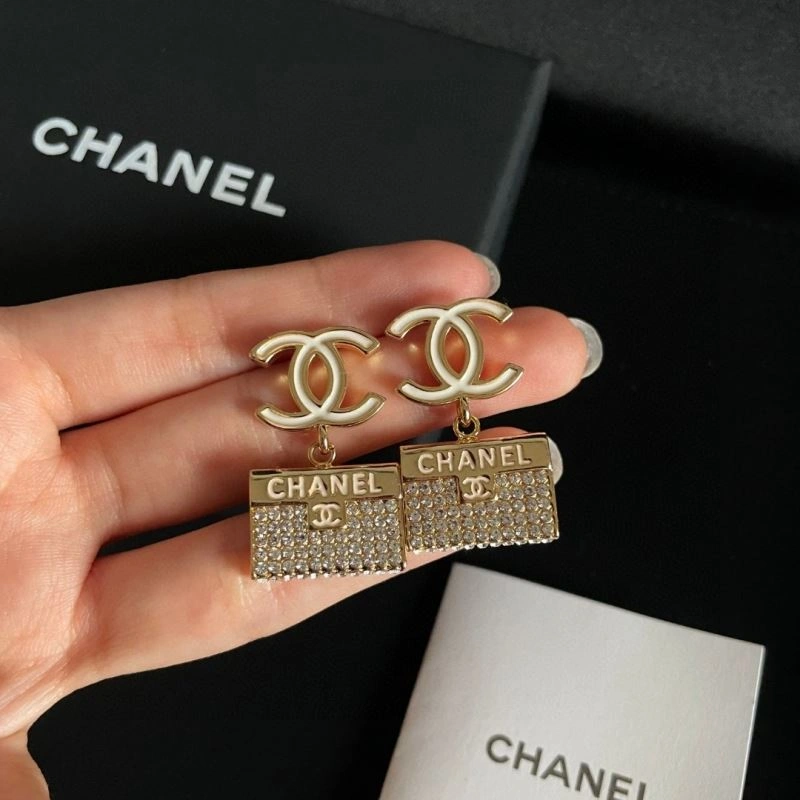 Tailored Chanel Earrings 228941