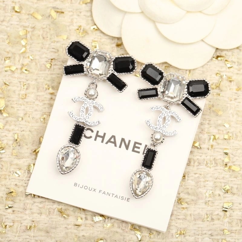 Chanel Earrings Trendsetting 228968