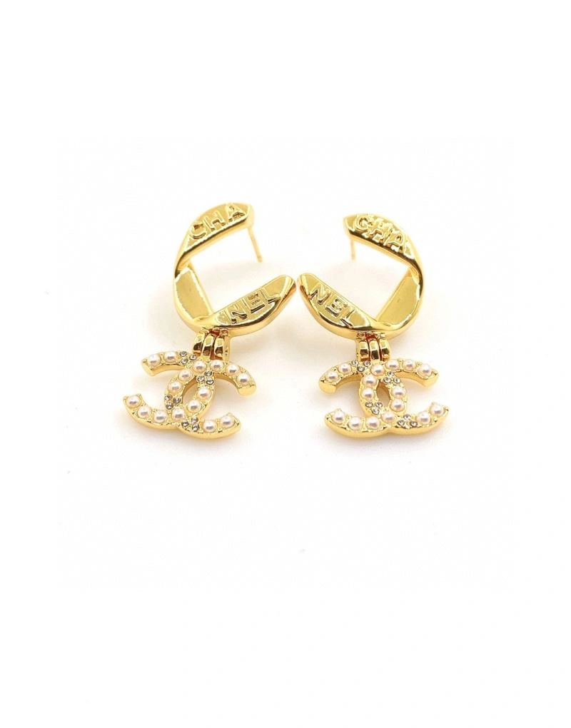 Chic Chanel Earrings 228934