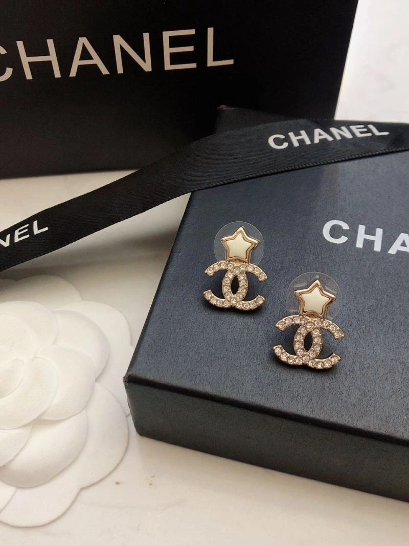 Neat Chanel Earrings 228908