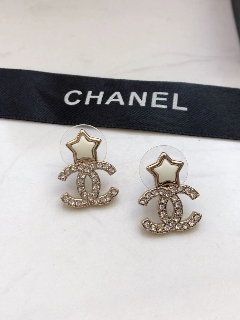 Neat Chanel Earrings 228908