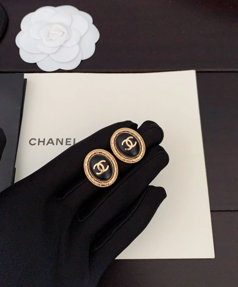 Elegant Chanel Earrings 228906