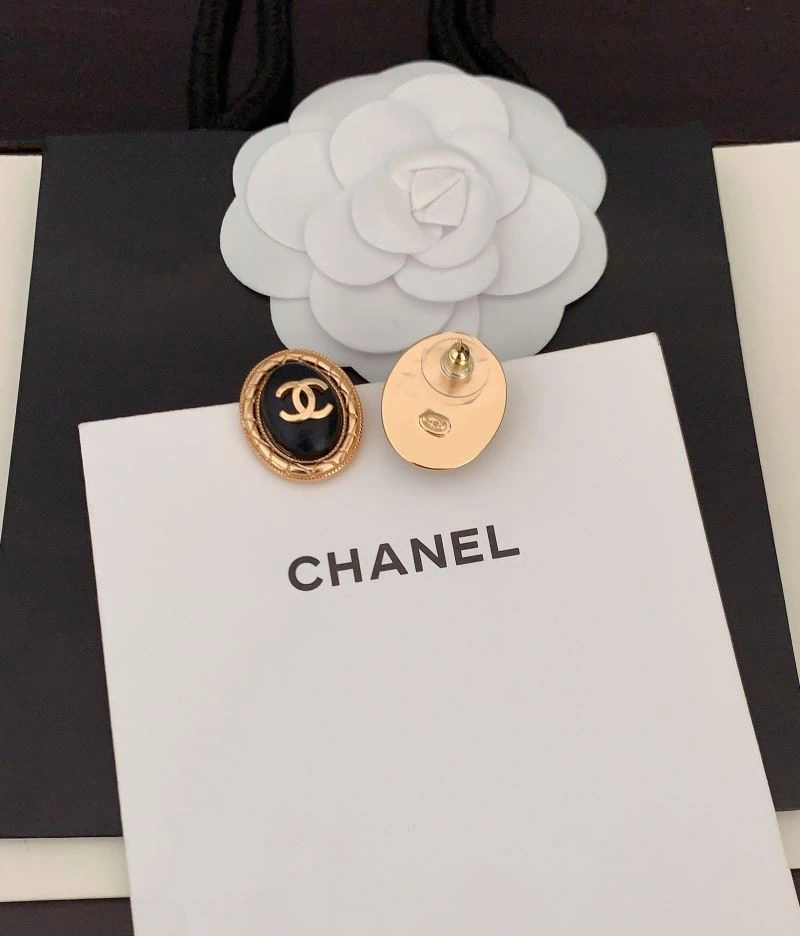 Elegant Chanel Earrings 228906
