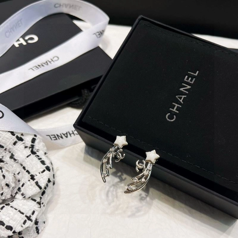 Chanel Earrings Lightweight 228890