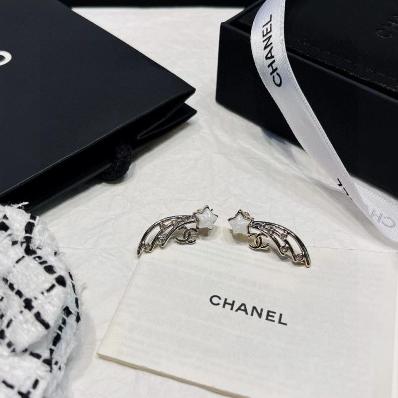 Chanel Earrings Lightweight 228890