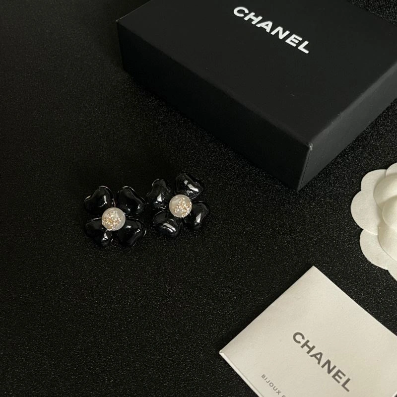 Supportive Chanel Earrings 229007