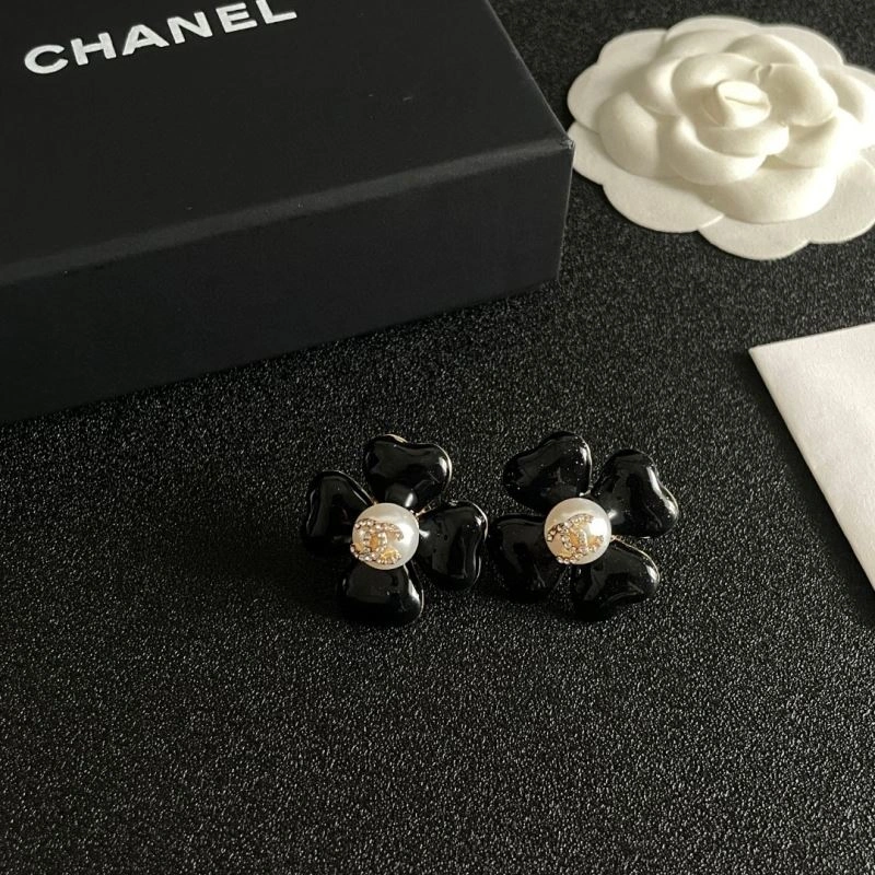 Supportive Chanel Earrings 229007