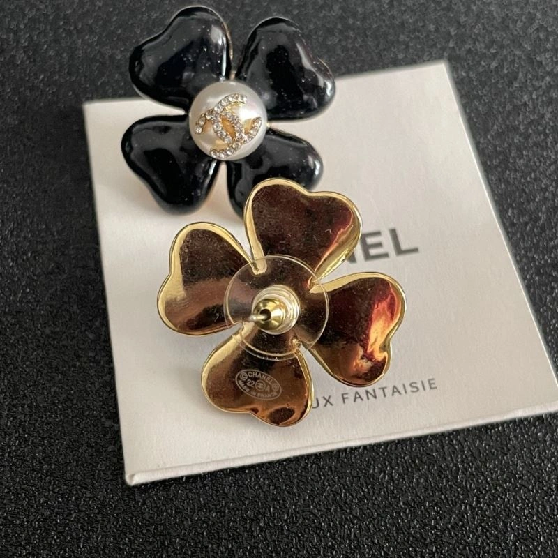 Supportive Chanel Earrings 229007